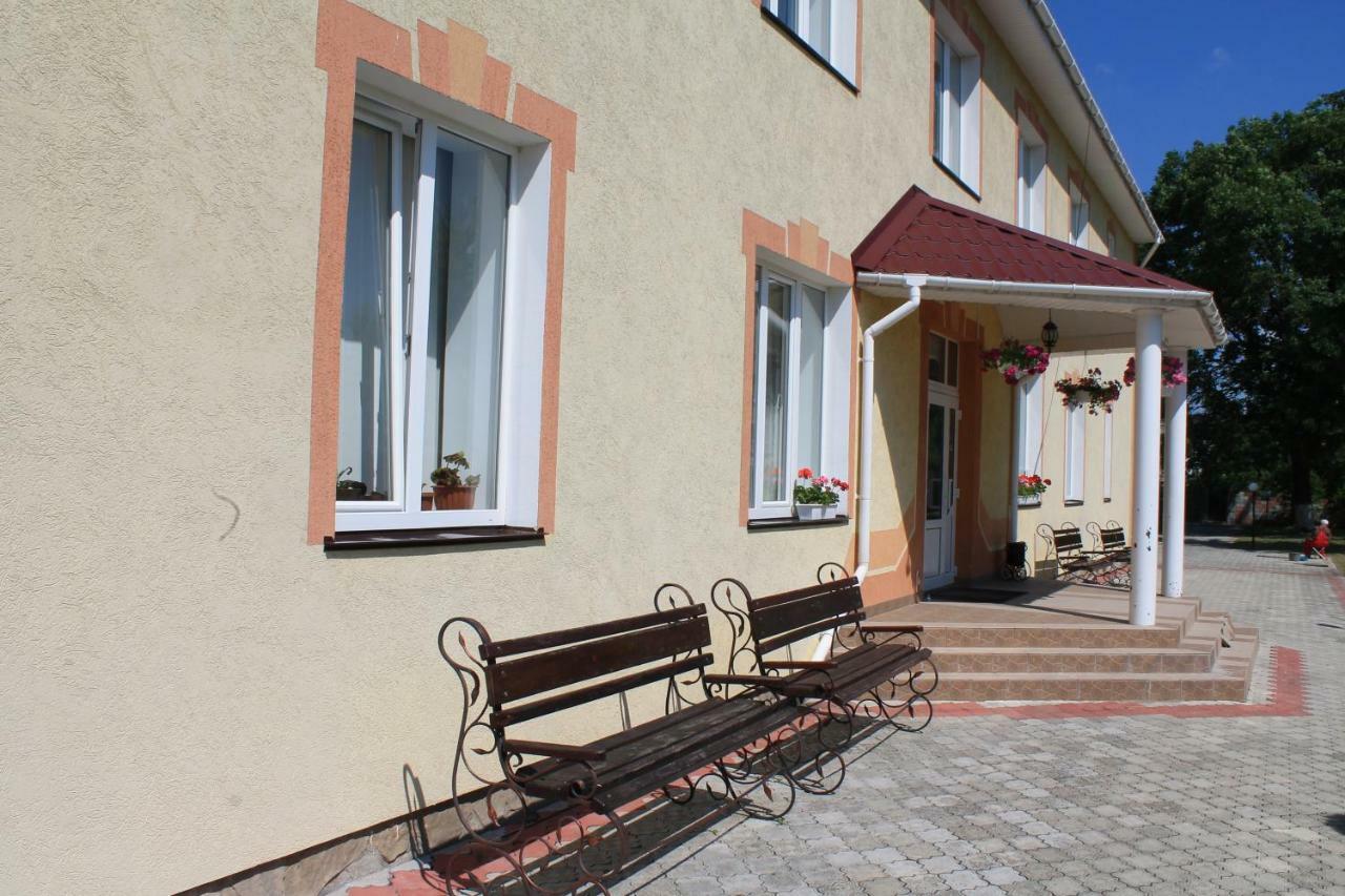 Hotel Kremin Kremenetsʼ Exterior foto